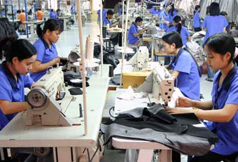 คณะกรรมาธิการสามัญแห่งรัฐสภาแสดงความคิดเห็นต่อร่างกฏหมายประกันสังคมฉบับแก้ไข